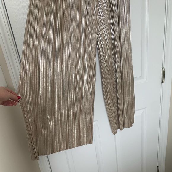 LUCY PARIS Bianca metallic champagne pleated wide leg pants M - Picture 6 of 6